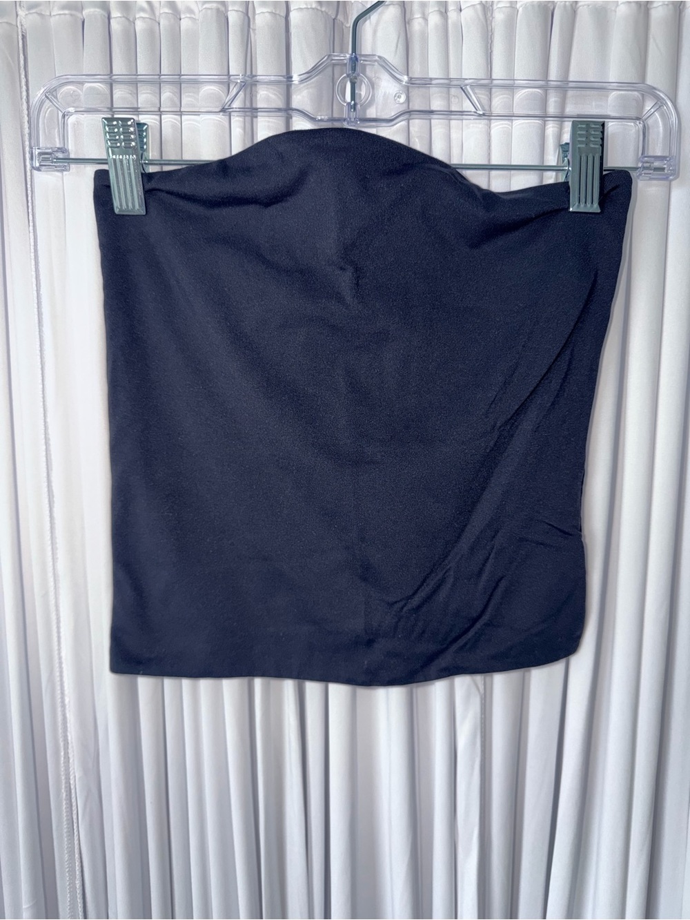 Aritzia Babaton Contour Black Crop Top - Picture 2 of 3